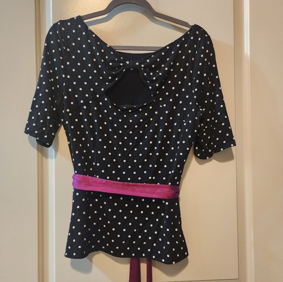 Belted top - Picture 3 of 4